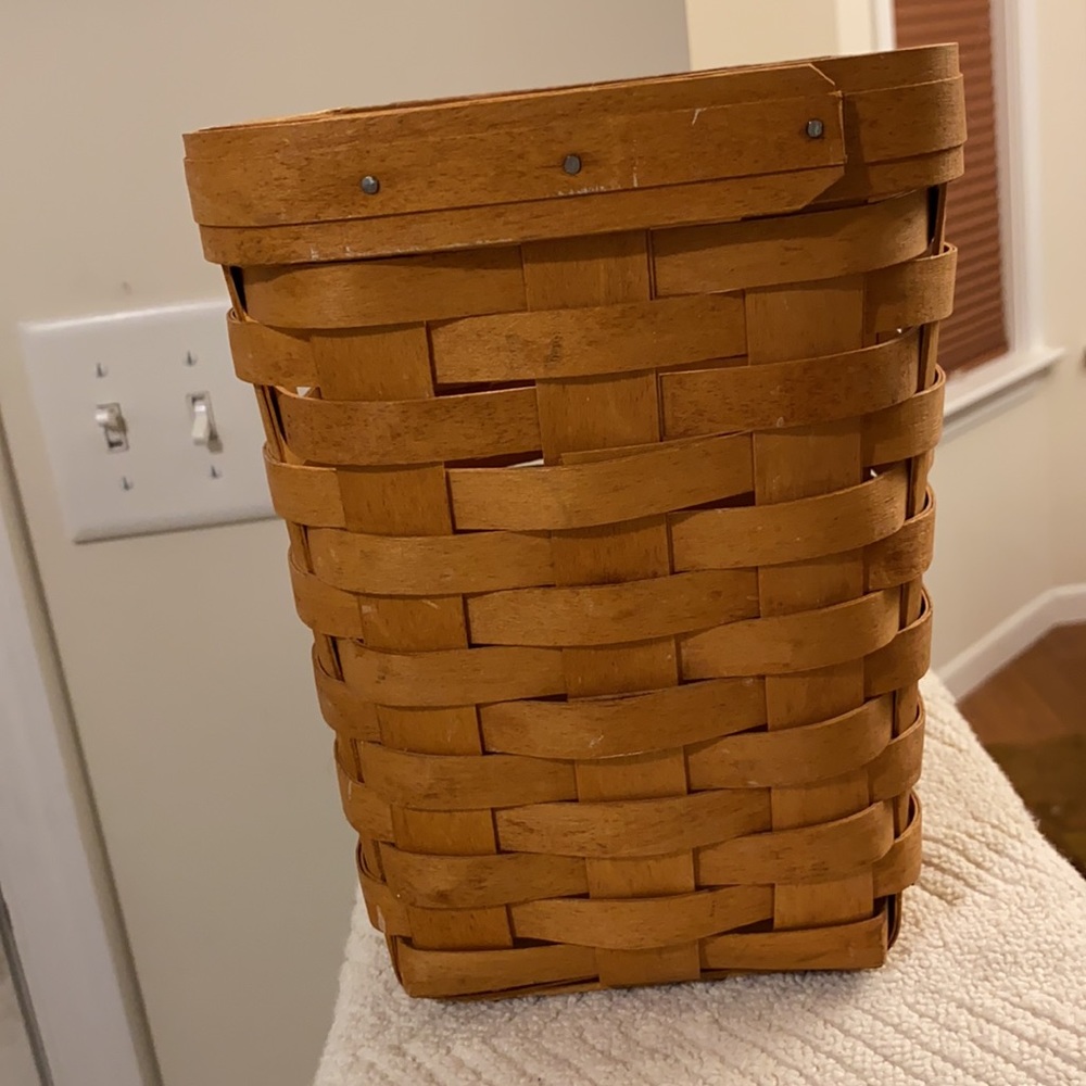 1994 Vintage Longaberger Handwoven Brown Collectible Basket Size 8.5” X 7” - Picture 3 of 11